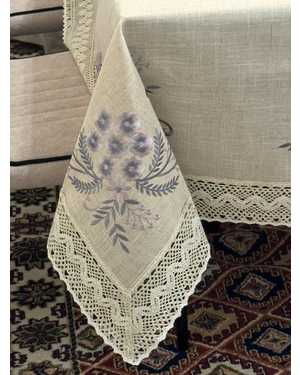 Скатерть лён с вышивкой. Размер 150 на 220см