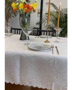 Скатерть качественная плотная ткань. Размер 110на150см