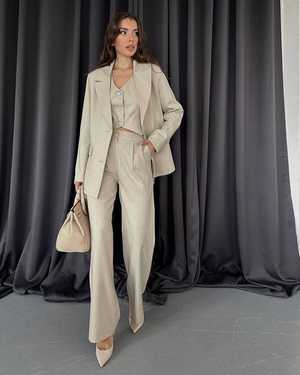 ЖЕНСКИЙ КОСТЮМ ТРОЙКА В РАЗМЕР ТКАНЬ БАРБИ