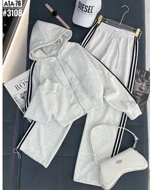 костюм двойка Штаны+толстовка на замке Модель оверсайз Размер единый 42/48 Фабричное Качество