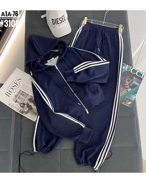 костюм двойка Штаны+толстовка на замке Модель оверсайз Размер единый 42/48 Фабричное Качество