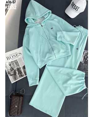 костюм двойка Штаны+толстовка на замке Модель оверсайз Размер единый 42/50 Фабричное Качество