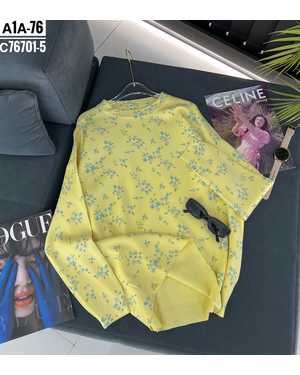 Свитер трикотажный Размер: единый 48/54 Фабричное качество. Живое фото