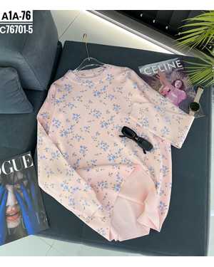 Свитер трикотажный Размер: единый 48/54 Фабричное качество. Живое фото