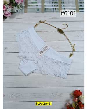 Женские трусики. В упаковке 6 шт один размер, разные цвета