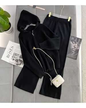 ЖЕНСКИЙ КОСТЮМ ДВОЙКА ТКАНЬ КАШЕМИР ВЯЗАННЫЙ