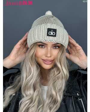 ШАПКА РАЗМЕР: ЕДИНЫЙ 25% НЕЙЛОН, 50% ВИСКОЗА, 25% ПОЛИЭСТЕР