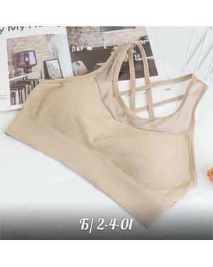 Женский топ с тонким поролоном