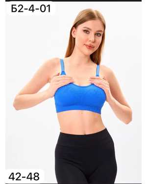 Женский топ с поролоном