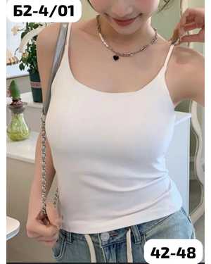 Женский топ с тонким поролоном