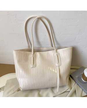 Женская сумка. Размер: 45*37*13см