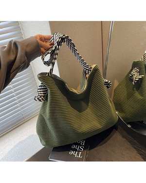 Женская сумка. Размер: 35*32*11см