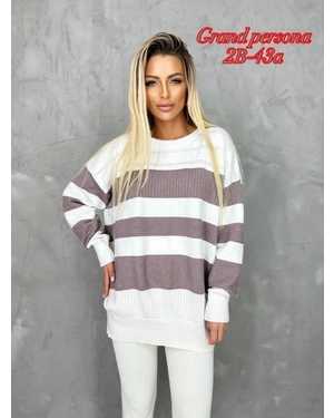 Женская кофта. Ткань : машинная вязка