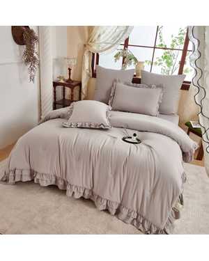 Комплект постельного белья с готовым одеялом GORRADA. Состав 80% хлопок 20% вискоза Наполнитель одеяло 79% микрогель 21% волокно льна(возможно замена на похожее)