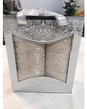 Набор из двух махровых полотенец. Размер 70/140 см, 50/90 см