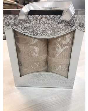 Набор из двух махровых полотенец. Размер 70/140 см, 50/90 см