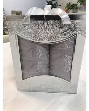 Набор из двух махровых полотенец. Размер 70/140 см, 50/90 см