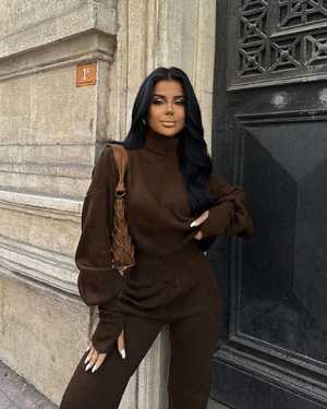 ДВОЕЧКА В РАЗМЕР ТКАНЬ ТРИКОТАЖ КАШЕМИРОВЫЙ В РУБЧИК