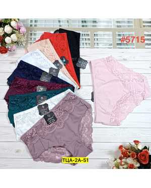 Женские трусики. В упаковке 6шт один размер разные цвета