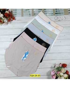 Женские трусики. В упаковке 5шт один размер разные цвета