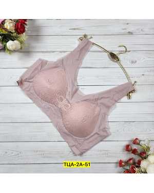 Женский топ с поролоном. Состав : Микрофибр и хлопок