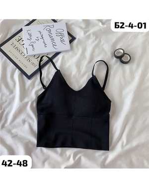 Женский топ с тонким поролоном