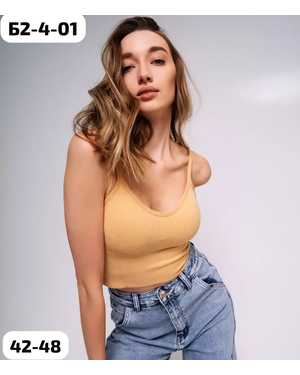 Женский топ с тонким поролоном