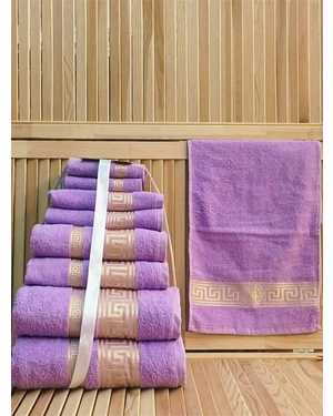 Комплект из восьми полотенец VERSACE Материал: Махра Состав: 100% хлопок Плотность: 400г/м2 Размер: 70*130 СМ- 2 шт, 50*80 СМ- 2 шт, 30*60 СМ - 2 шт, 30*30 СМ - 2 шт