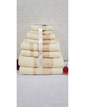 Комплект из восьми полотенец VERSACE Материал: Махра Состав: 100% хлопок Плотность: 400г/м2 Размер: 70*130 СМ- 2 шт, 50*80 СМ- 2 шт, 30*60 СМ - 2 шт, 30*30 СМ - 2 шт