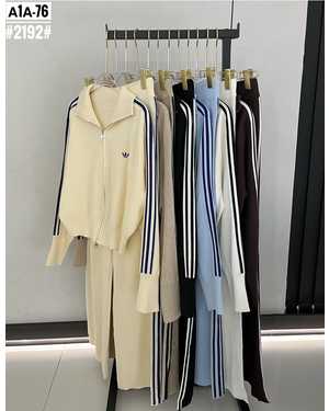 ЖЕНСКИЙ КОСТЮМ ДВОЙКА