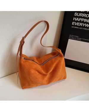 Женская сумка. Размер: 28*18*13см