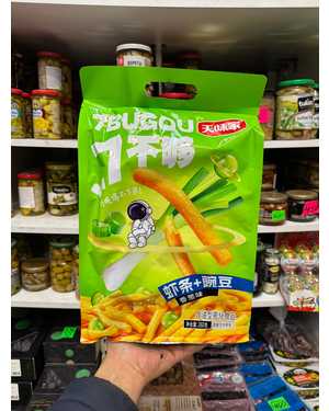 Чипсы китайские В упаковке 12 маленьких пачек Одна упаковка 260г