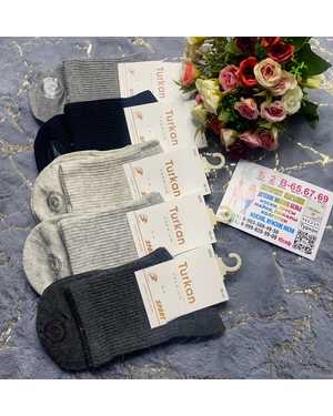 ЖЕНСКИЕ ЖЕНСКИЕ НОСКИ 10 ПАР СОСТАВ: ХЛОПОК 90%, ПОЛИАМИД 8%, ЛАЙКРА 2% РАЗМЕР: РАЗМЕР: 36-41