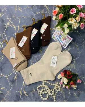 ЖЕНСКИЕ НОСОЧКИ 10 ПАР СОСТАВ: КАШЕМИР 90%, ЛАЙКРА 5%, СПАНДЕКС 5% РАЗМЕР: РАЗМЕР: 36-41