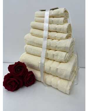 Комплект из восьми полотенец Материал: Махра Состав: 100% хлопок Плотность: 400г/м Размер: 70*130- 2 шт, 50*80 - 2 шт, 30*60 - 2 шт, 30*30 - 2 шт