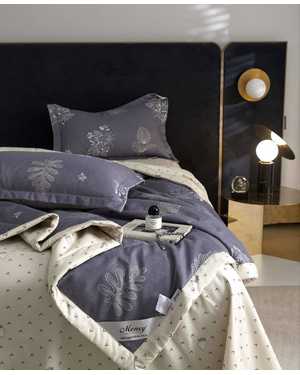 Комплект постельного белья с готовым одеялом. Состав хлопок+вискоза(возможно замена на похожее)