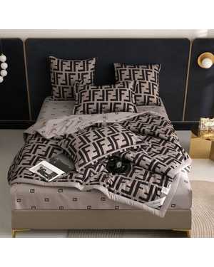 Комплект постельного белья с готовым одеялом. Состав хлопок+вискоза(возможно замена на похожее)