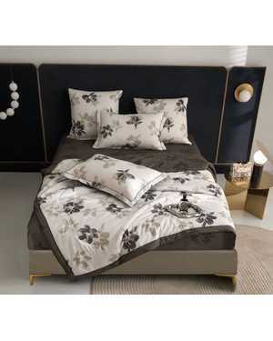 Комплект постельного белья с готовым одеялом. Состав хлопок+вискоза(возможно замена на похожее)