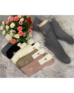 ЖЕНСКИЕ НОСКИ ЖЕНСКИЕ 10 ПАР СОСТАВ: КАШЕМИР, ПОЛЕСТЕР, СПАНДЕКС РАЗМЕР: РАЗМЕР: 36-41