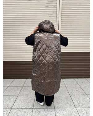 ЖИЛЕТКА ТКАНЬ ЛАКЕ НА ПОДКЛАДКЕ