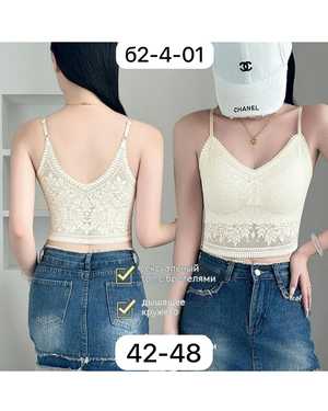 Женский топ с тонким поролоном