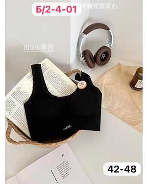 Женский топ с тонким поролоном