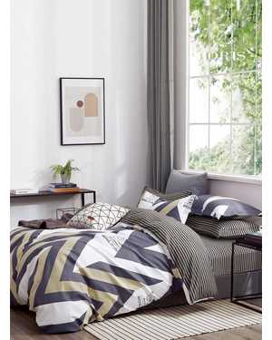 Комплект постельного белья BORIS FM Ткань: Сатин; Состав ткани: Хлопок Плотность ткани: 150 г/м(возможно замена на похожее)