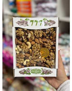 Смесь орехов 500гр