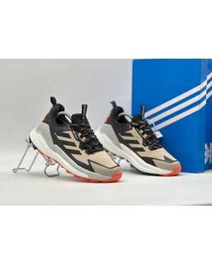 Мужские кроссовки на зиму в размер