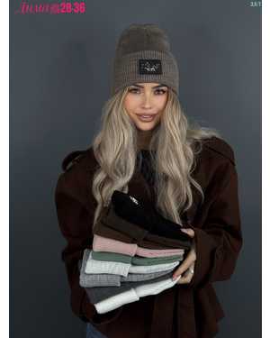 ШАПКА РАЗМЕР: ЕДИНЫЙ 70% ШЕРСТЬ, 30% АКРИЛ