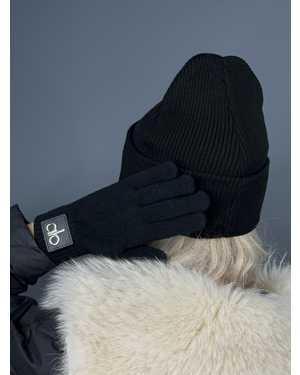 КОМПЛЕКТ ШАПКА ДВОЙНАЯ С ПЕРЧАТКАМИ ОТ 8 ДО 81 ЛЕТ РАЗМЕР: ОТ 8 ЛЕТ ДО 81 ЛЕТ 30% АКРИЛ, 70% ШЕРСТЬ СЕЗОН ЗИМА