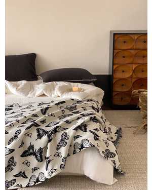 Плед покрывало Материал бархат состав хлопок Размер 130-170см(возможно замена на похожее)