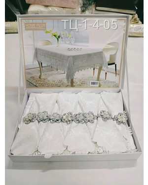 Скатерть + 8шт салфеток Размер скатерти 150 на 220см размер салфетки 40 на 40см