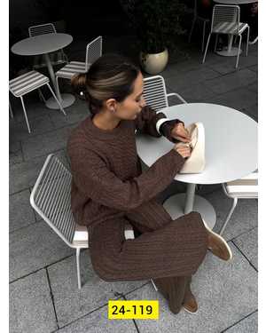 ЖЕНСКИЙ КОСТЮМ ДВОЙКА ТКАНЬ ВЯЗКА